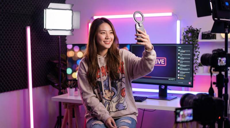 小马拉大车视频直播美女主播